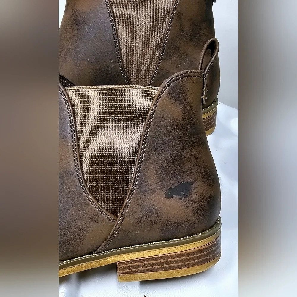 Size 9 Rocket Dog Women's Maylon Chelsea Ankle Boots